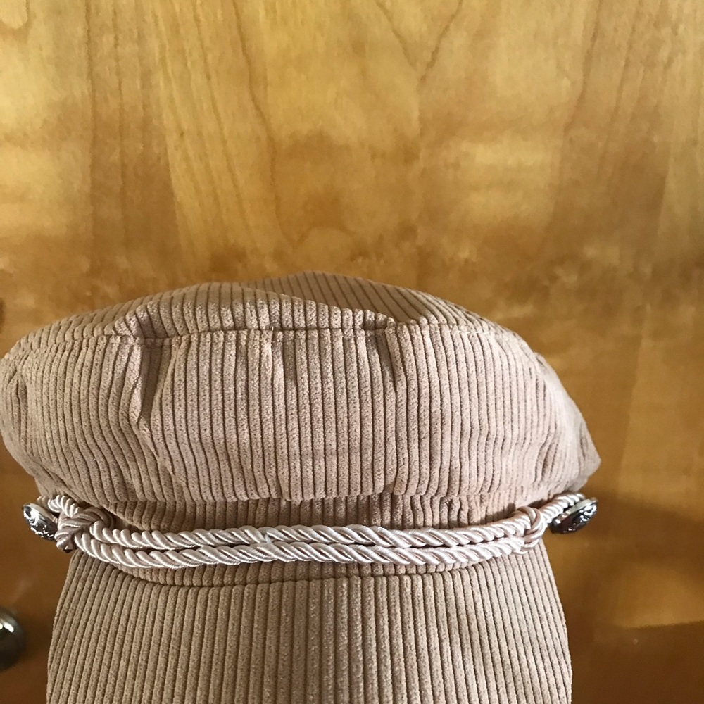 Pol Corduroy Cap in Light Taupe